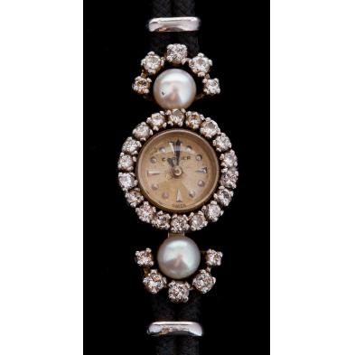 vintage-lady-s-wristwatch-cartier