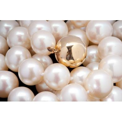 south-sea-pearl-necklace-with-gold-bar-clasp
