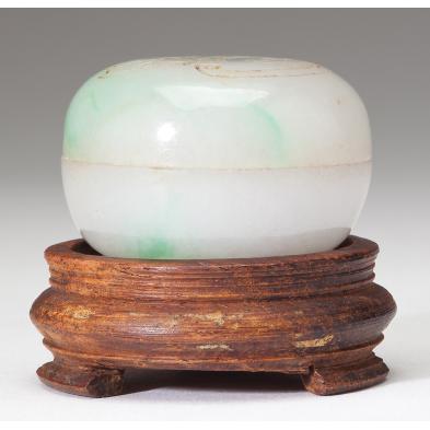 chinese-river-jade-lidded-box