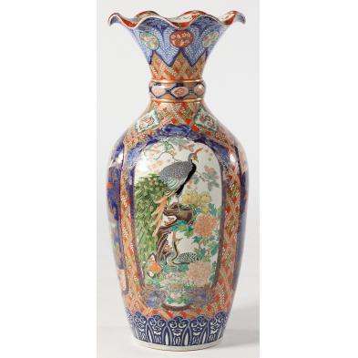 japanese-imari-palace-vase