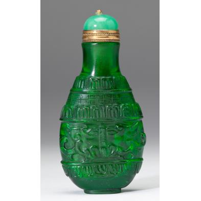 carved-green-glass-snuff-bottle