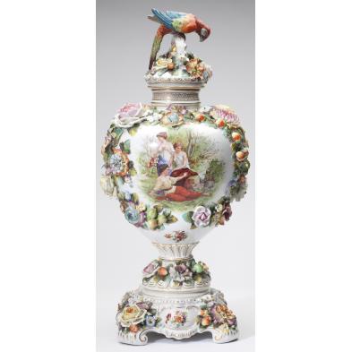 royal-vienna-porcelain-covered-urn