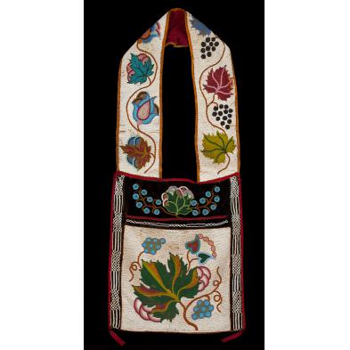 chippewa-beaded-bandolier-pouch