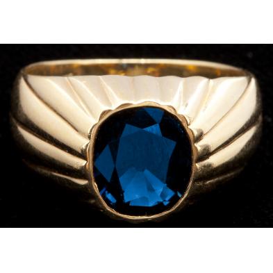 gold-and-sapphire-ring