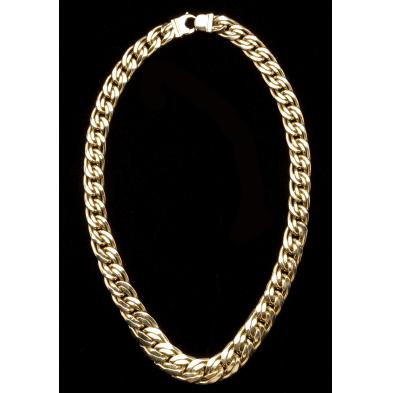 gold-link-necklace