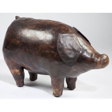 leather-pig-foot-rest