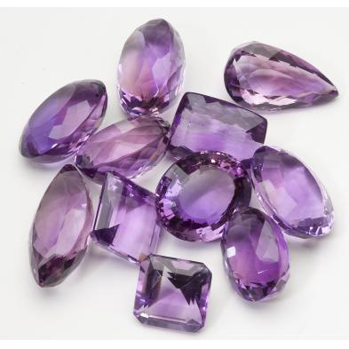 group-of-large-amethyst-gemstones