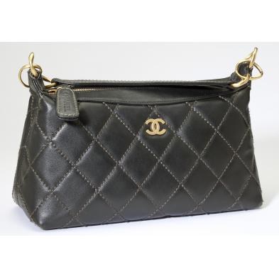 a-quilted-leather-handbag-chanel