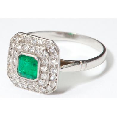 art-deco-platinum-diamond-and-emerald-ring