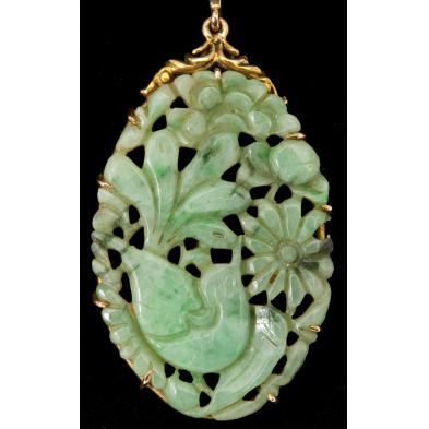 gold-and-jade-pendant-necklace