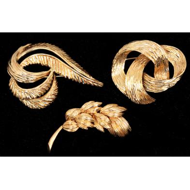 three-vintage-gold-brooches