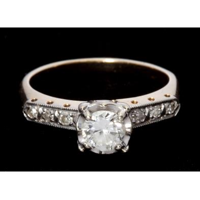 diamond-engagement-ring