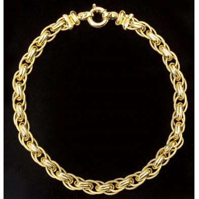 elaborate-gold-link-necklace