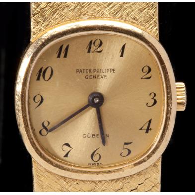 lady-s-gold-wristwatch-patek-philippe