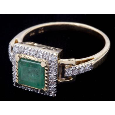 emerald-and-diamond-ring