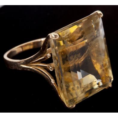 retro-smoky-quartz-ring