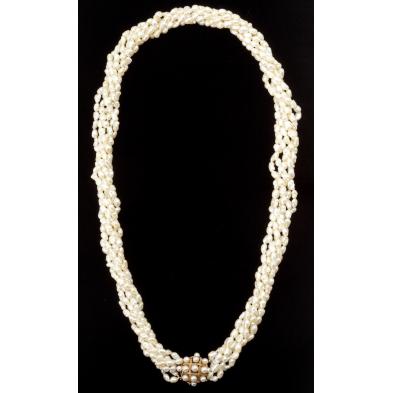 multi-strand-pearl-necklace