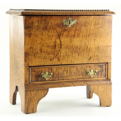 american-miniature-tiger-maple-blanket-chest
