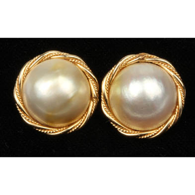 gold-and-mabe-pearl-earrings