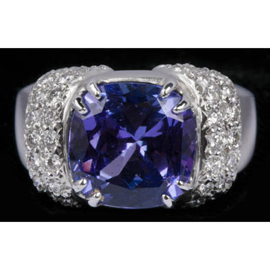 tanzanite-and-diamond-ring-m-stowe