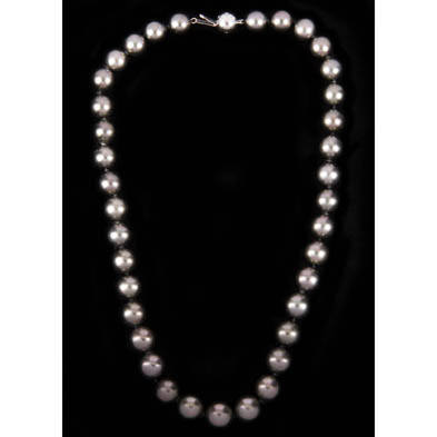 tahitian-pearl-necklace-with-diamond-clasp