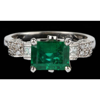18kt-white-gold-emerald-and-diamond-ring