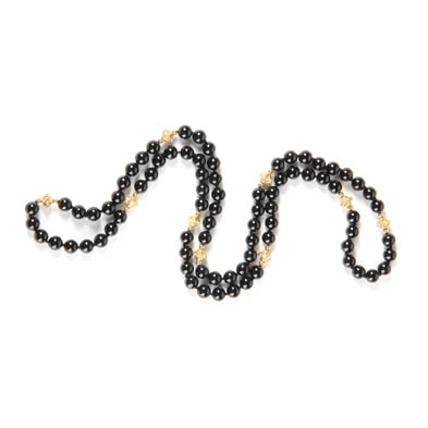 onyx-and-gold-bead-necklace