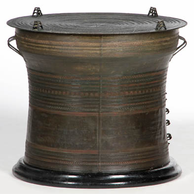 southeast-asia-bronze-drum-table