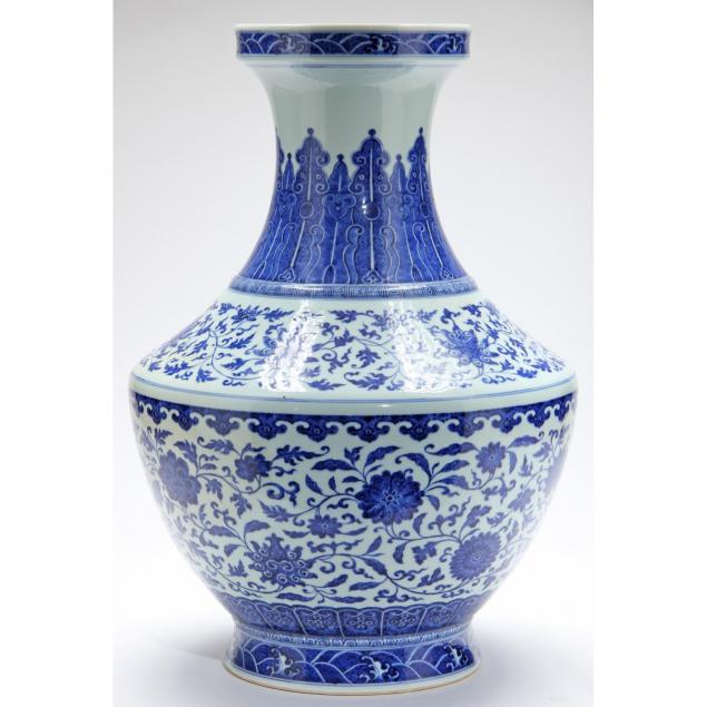 chinese-porcelain-hu-form-vase