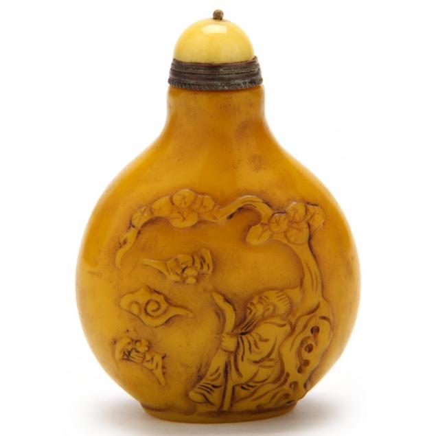 imperial-yellow-peking-glass-snuff-bottle