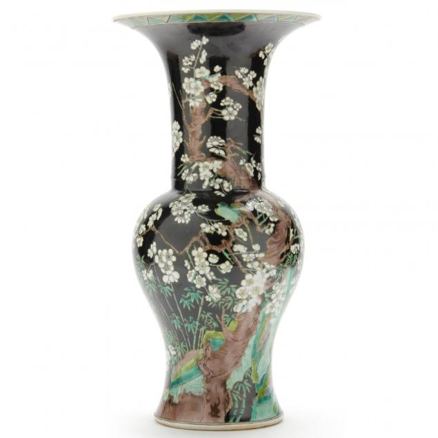 chinese-famille-noir-export-porcelain-vase