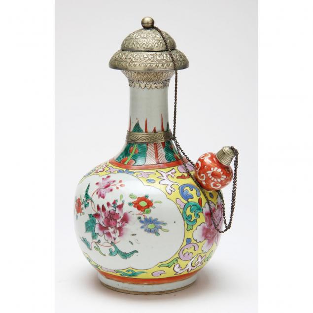 chinese-porcelain-famille-rose-kendi