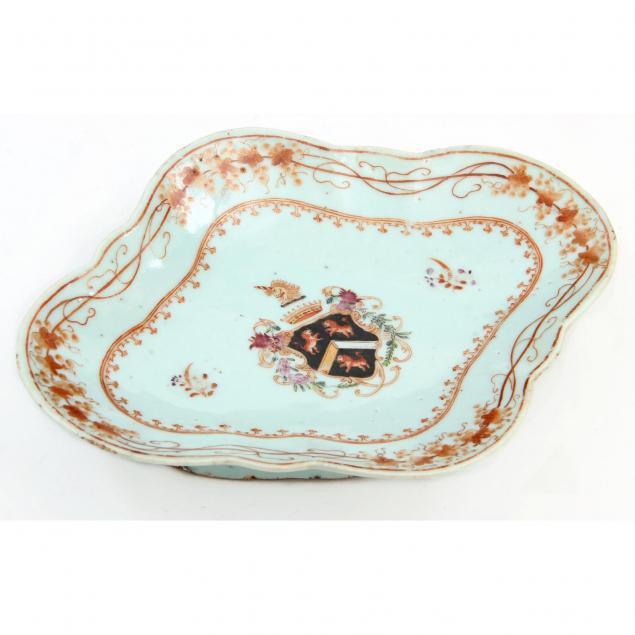 chinese-export-armorial-porcelain-dish