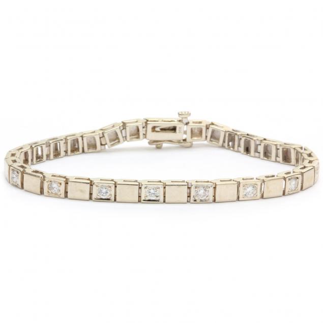 14kt-diamond-line-bracelet