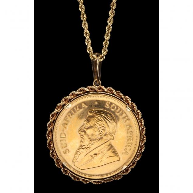 coin-pendant-necklace