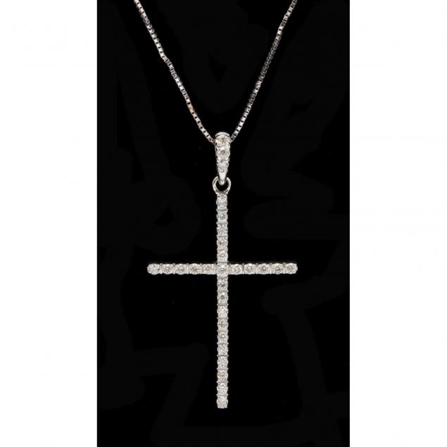 14kt-white-gold-and-diamond-cross-necklace