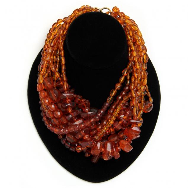 striking-amber-choker-necklace