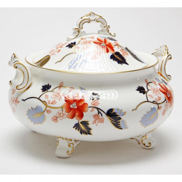 royal-crown-derby-beaumont-tureen