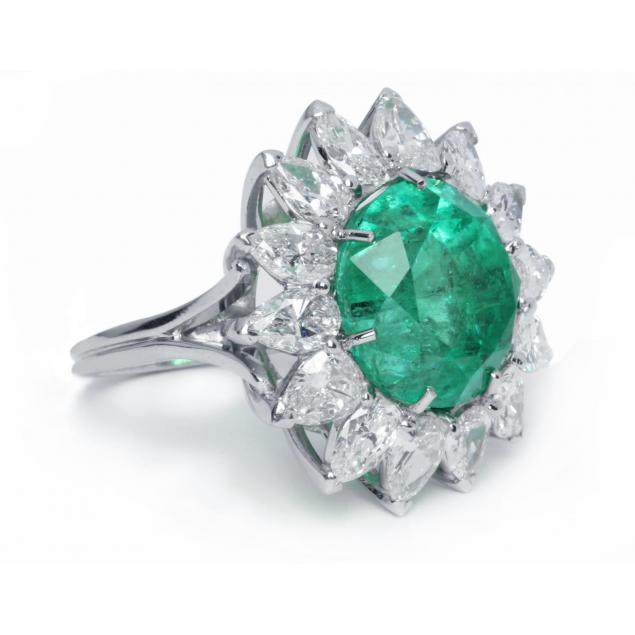 colombian-emerald-and-diamond-ring