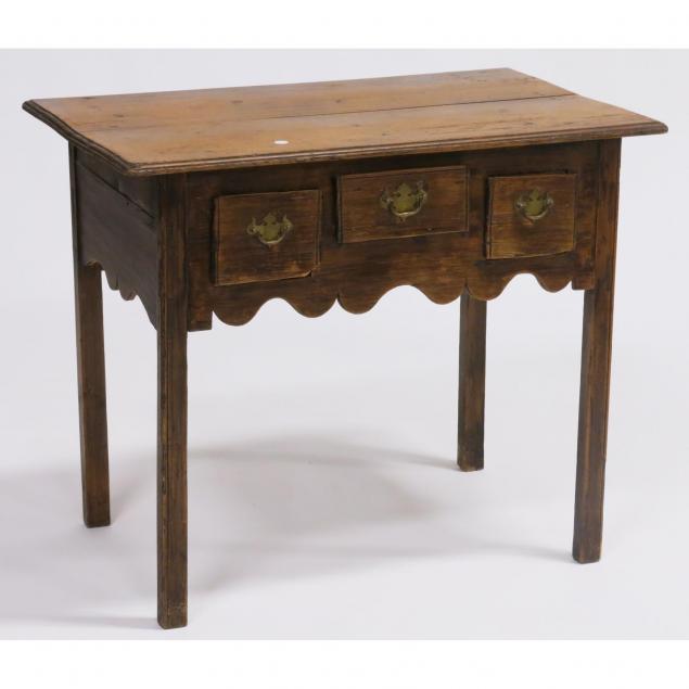english-chippendale-dressing-table