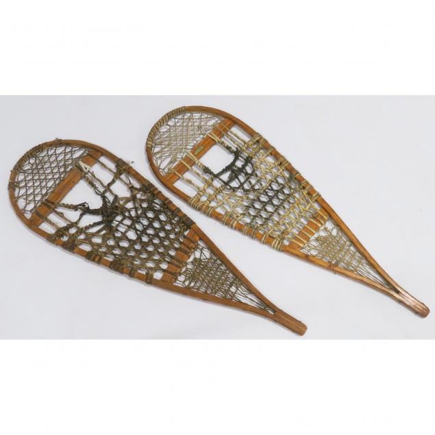 pair-of-vintage-snowshoes