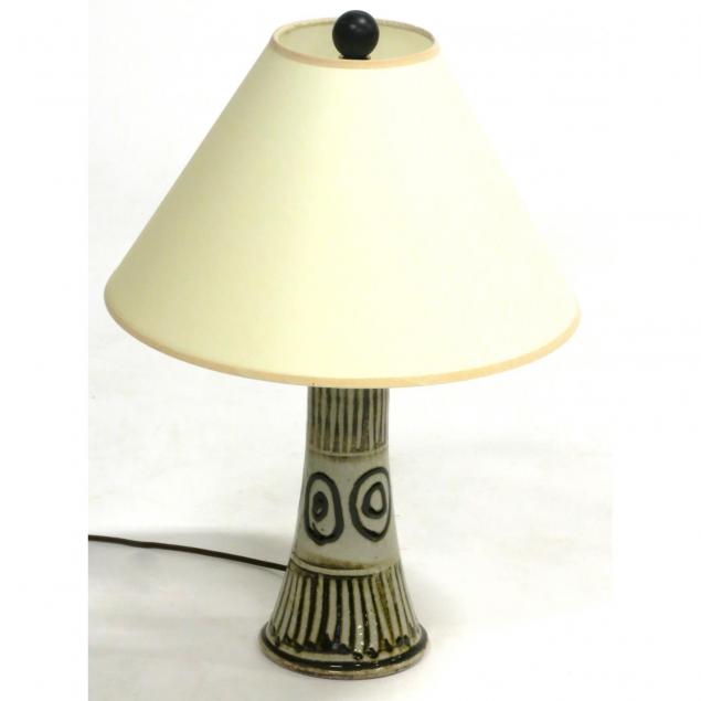 studio-pottery-lamp