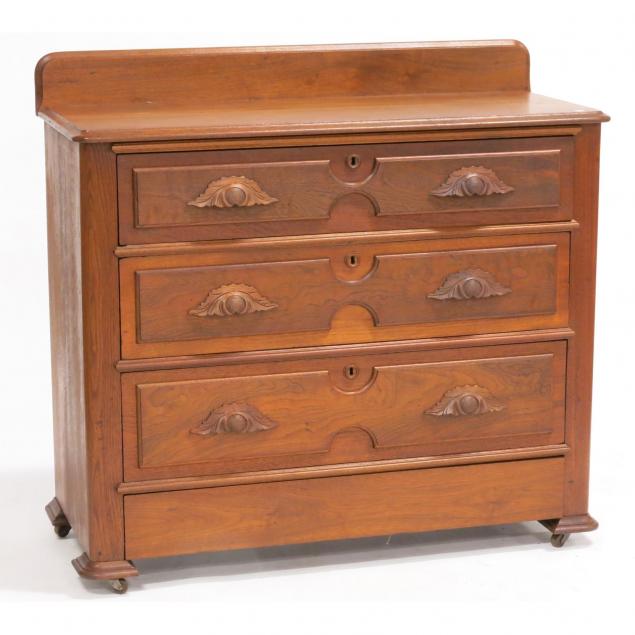 victorian-cottage-chest