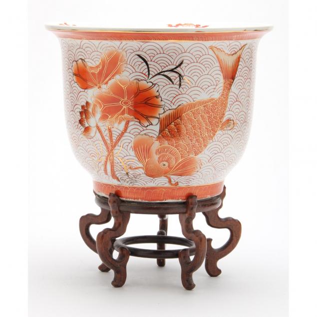 decorative-asian-fish-bowl-on-stand