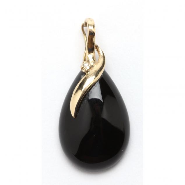 14kt-onyx-and-diamond-enhancer-pendant