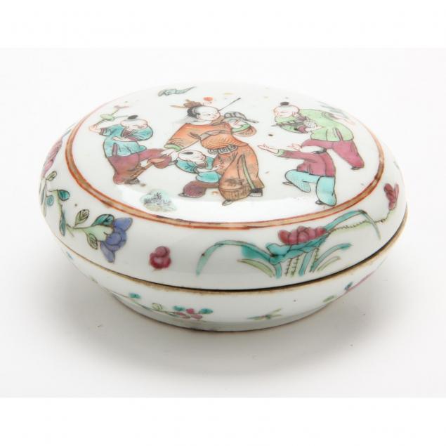 chinese-porcelain-lidded-box