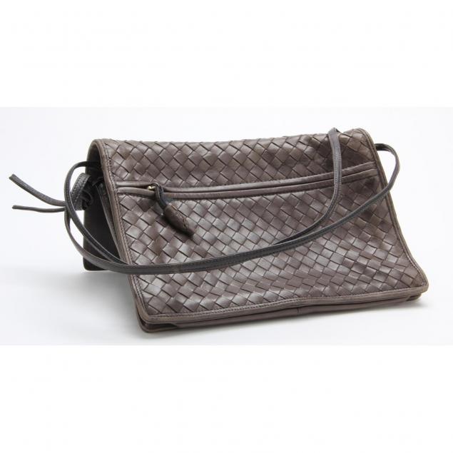 envelope-shoulder-bag-bottega-veneta