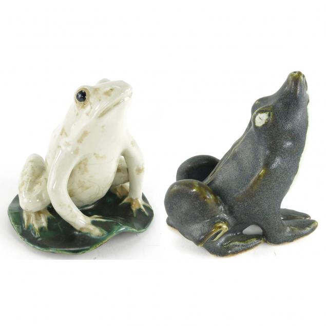 two-pottery-frogs