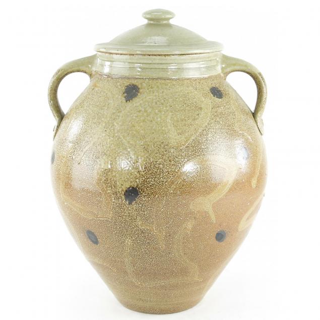 mark-hewitt-lidded-urn