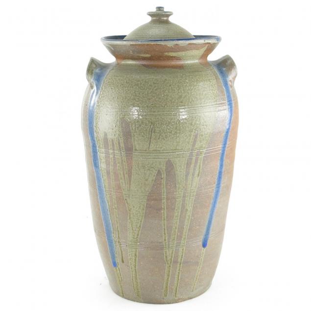 billy-hussey-floor-urn